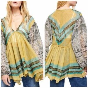 Free People “Aliyah Tunic” Tobacco Flower Printed Tunic Top Metallic M NWT.